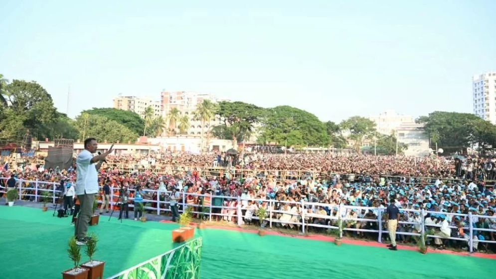 পতিত স্বৈরাচার ও বিরোধী দল মিলে বিশৃঙ্খলা সৃষ্টির ষড়যন্ত্র করছে: প্রধানমন্ত্রী