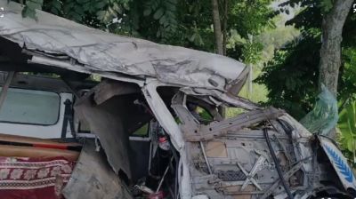 ফরিদপুরে বাস-অ্যাম্বুল্যান্সের মুখোমুখি সংঘর্ষ, নিহত ৩