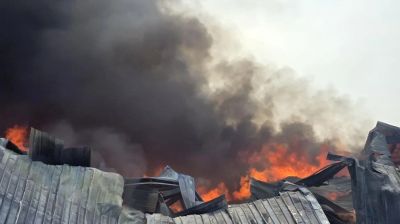 গাজীপুরে পোশাক কারখানার কার্টনের গুদামে আগুন, নিয়ন্ত্রণে ৯ ইউনিট