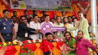 সাঁথিয়ায় আরাফাত রহমান কোকো স্মৃতি ফুটবল টুর্নামেন্ট অনুষ্ঠিত