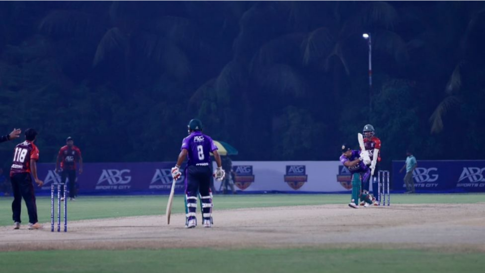 সোনারগাঁও বিশ্ববিদ্যালয়কে ১১৮ রানের লক্ষ্য দিল এআইইউবি