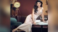 নতুন ফটোশুটে মুগ্ধতা ছড়ালেন জয়া আহসান