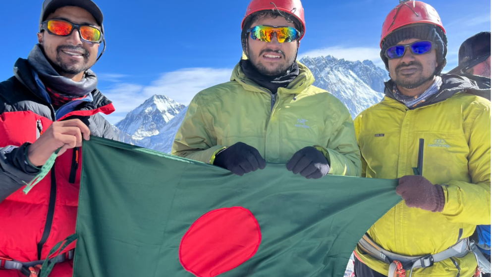 হিমালয়ের ৬,১১৯ মিটার শৃঙ্গে বাংলাদেশের ৩ অভিযাত্রী