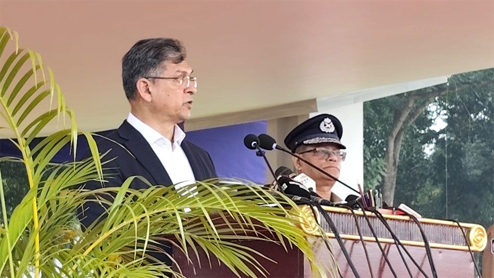 পেশাদারিত্ব ও মানবিক আচরণে ‘জনগণের পুলিশ’ গড়ার আহ্বান স্বরাষ্ট্রমন্ত্রীর