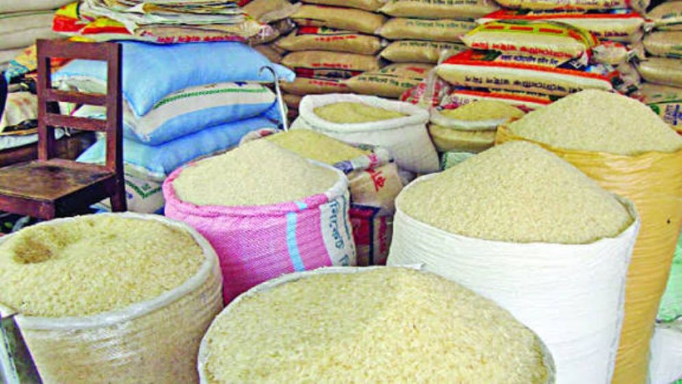 সরকারি গুদামে থাকা ৯৫০০ টন চাল সরবরাহ স্থগিত