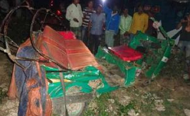 8 killed in Comilla road accident
