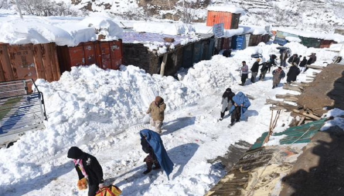 <font style=\'color:#000000\'>Afghan avalanche toll rises to 250</font>