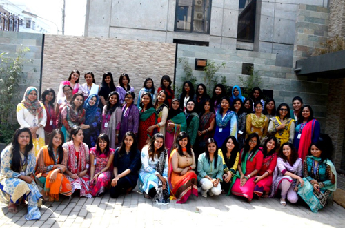 <font style=\'color:#000000\'>Where women can shine</font>