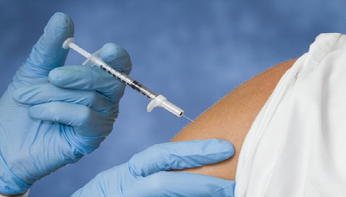 Seasonal influenza vaccination cuts stillbirth risk by half