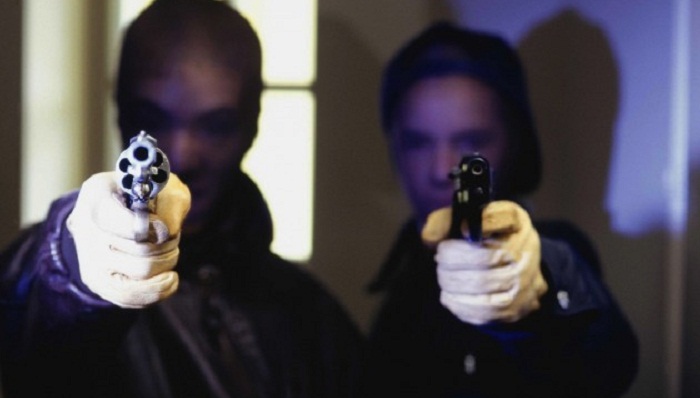 Armed Thugs snatch Tk 12 lakh in Savar