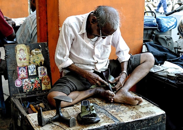 Indian cobbler gets income tax notice for 'Rs 10 lakh bank deposit during noteban