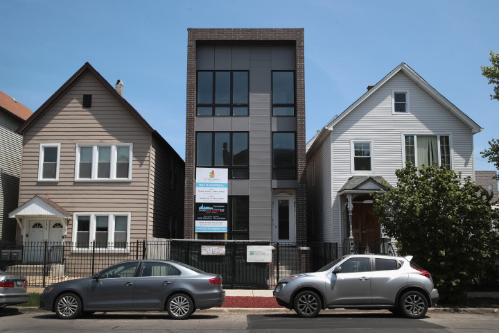 US new home prices hit record in May