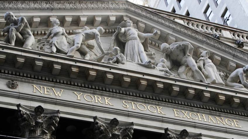 US stock market makes biggest gain in 2 months 