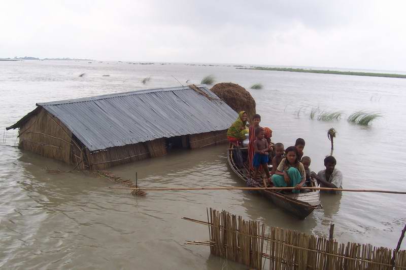 China donates US$ 100000 for BD flood victims  