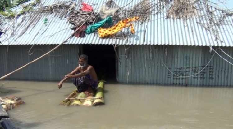 Flood situation starts improving in north