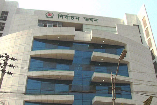 Election Commission in meeting with electronic media journalists