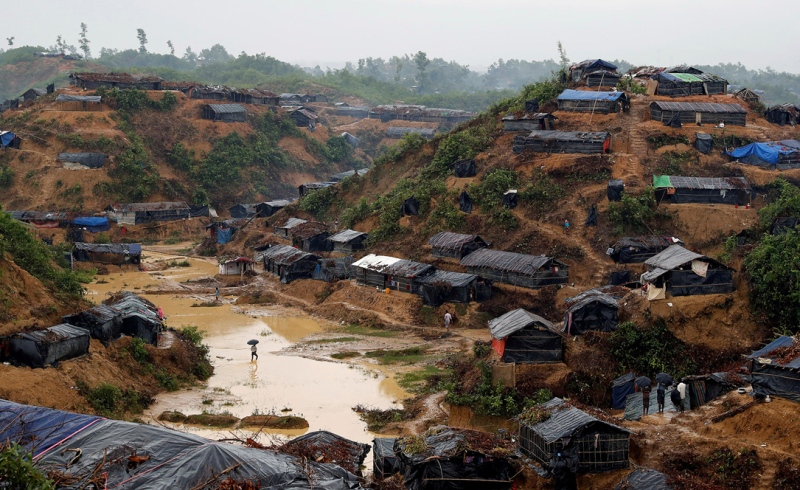 4 foreign ministers visit Rohingya camps 
