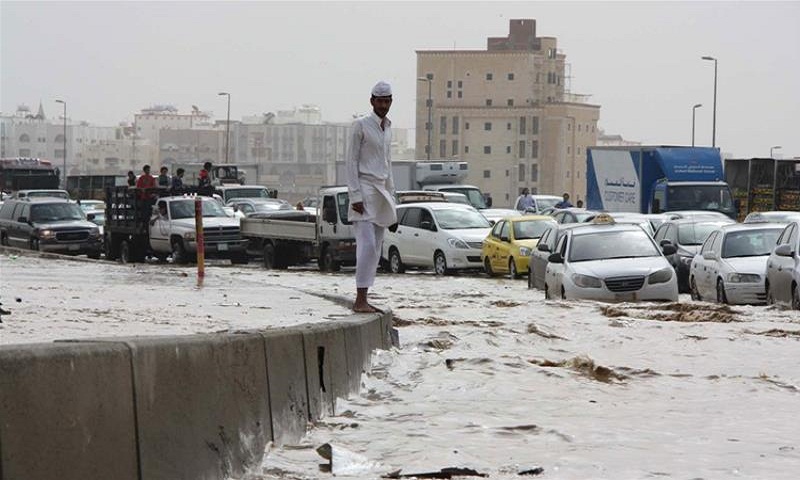 At least 12 people killed as floods wreak havoc in Saudi Arabia

