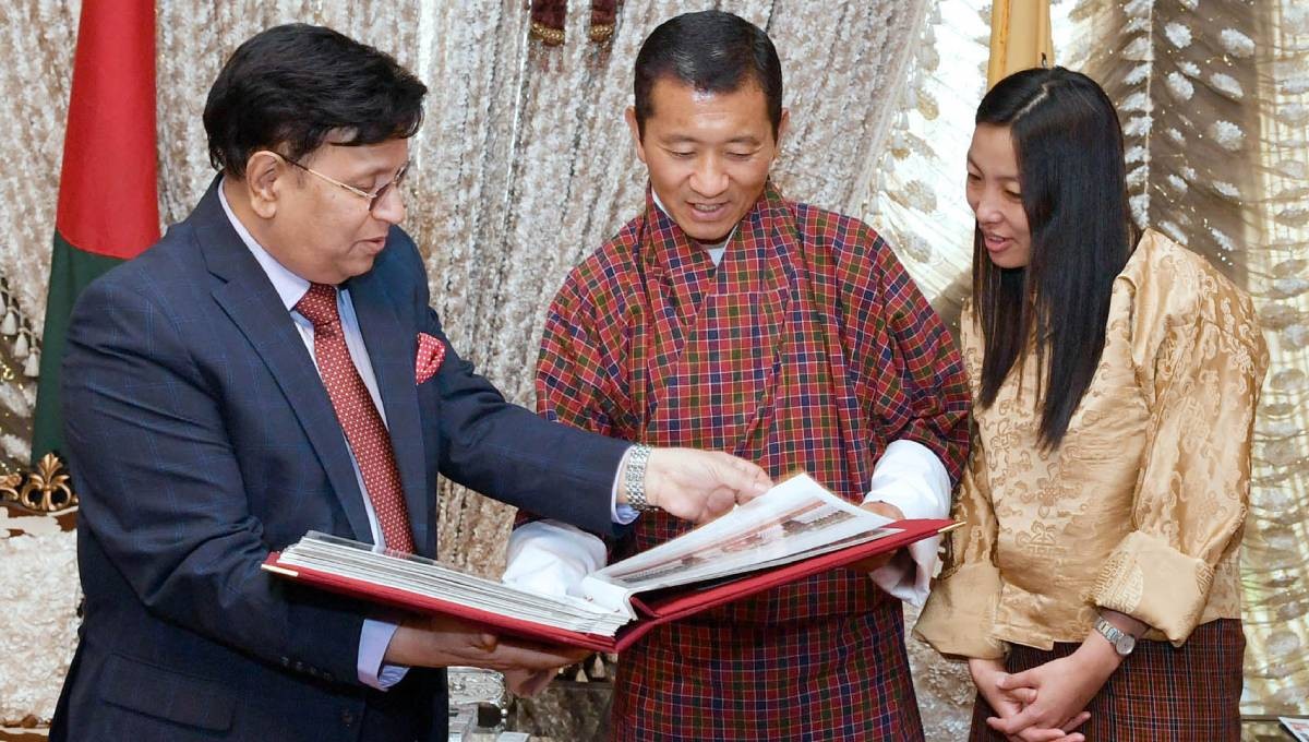 Teamwork on hydroelectric power to mitigate climate change challenges