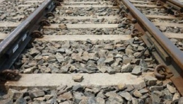 3 die after falling off trains in Gazipur