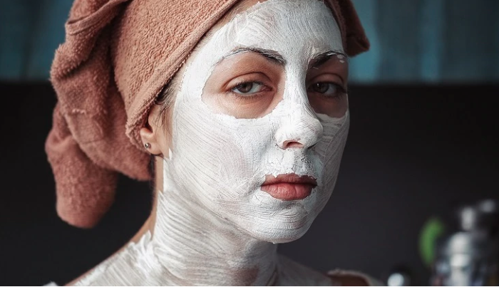 How to reduce tan using floral face masks