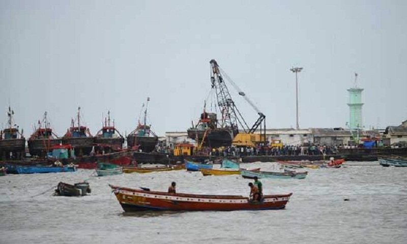 Cyclone Vayu weakens as it moves again towards Gujarat