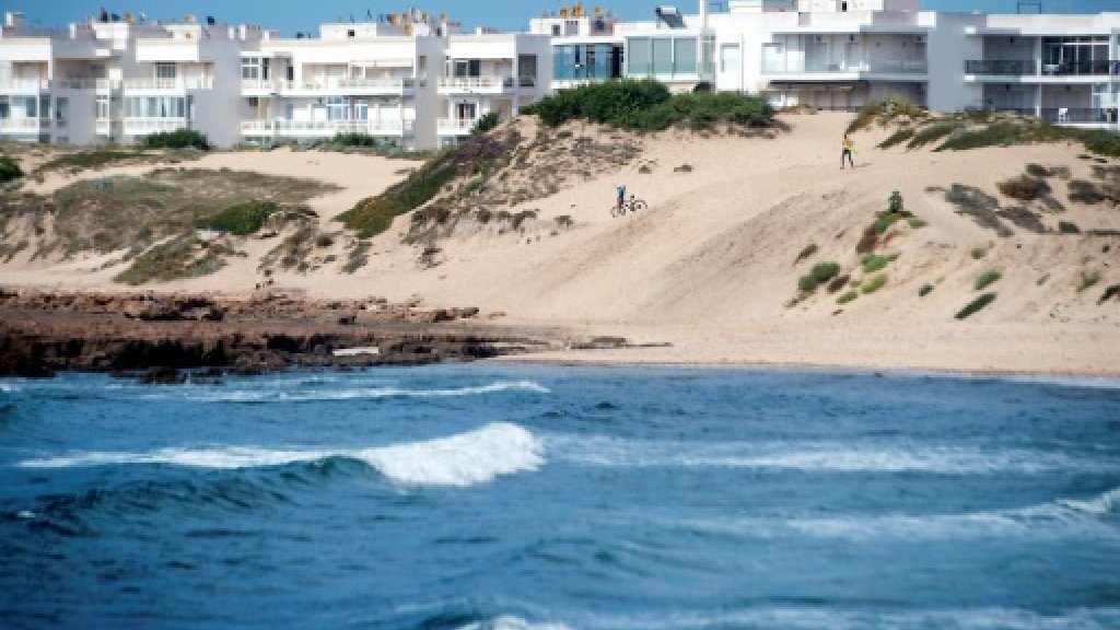 'Sand mafias' threaten Morocco's coastline