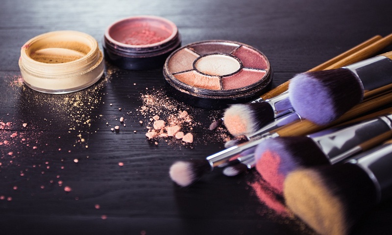 Leading summer makeup trends for 2019