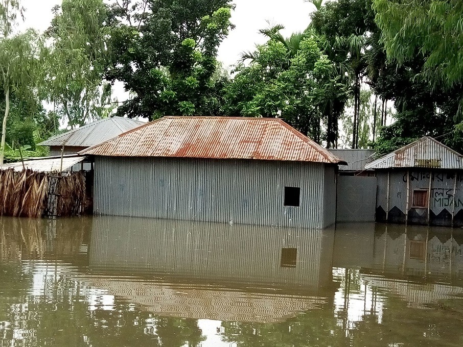 Flood situation worsens further; eight drown in three districts