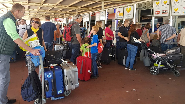 Hundreds of thousands stranded as travel agency collapses