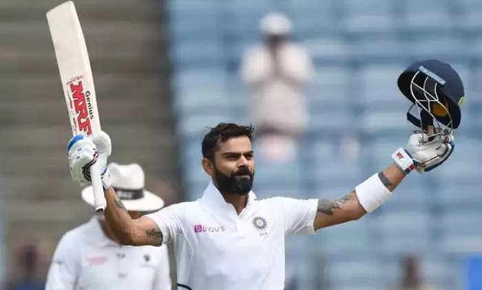 Kohli completes century as India extend advantage