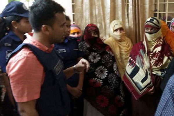 Madrasa principal, 13 Islami Chhatri Sangstha activists held in Pabna