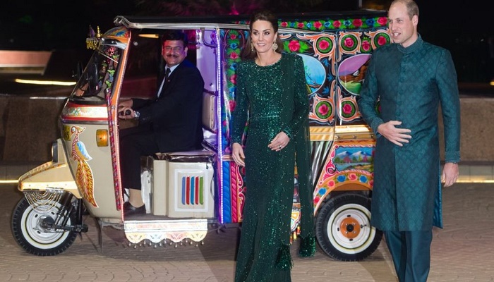 Prince William and Kate go to reception by auto rickshaw in Pakistan