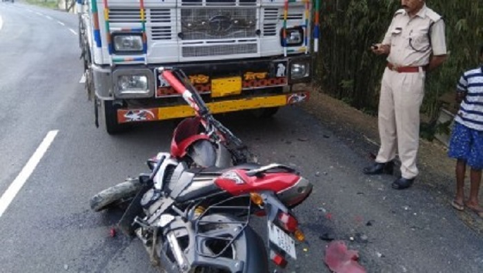 Cop killed in Narayanganj road accident