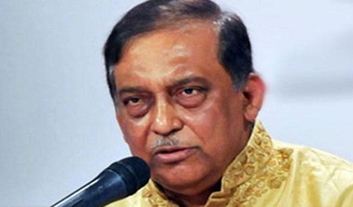 Home Minister provides assistance to Freedom Fighters