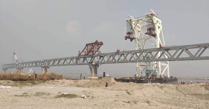 2.5 km of Padma Bridge visible as 16th span installed

