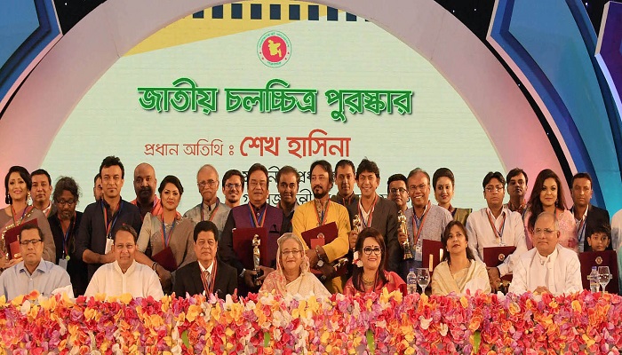 PM distributes National Film Award among winners