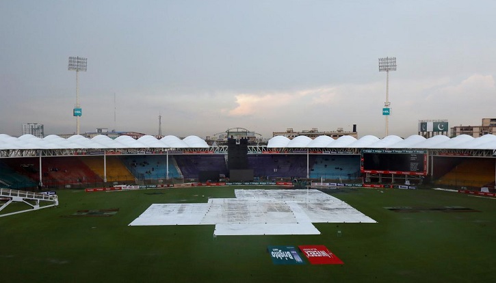 Pakistan's first home Test since attack resumes after rain