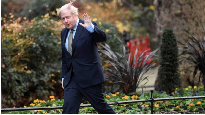Johnson arrives at palace to form new government