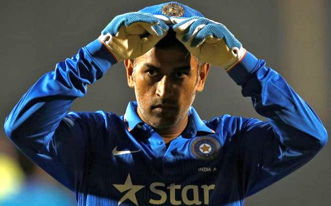 MS Dhoni dropped from BCCI's central contracts list