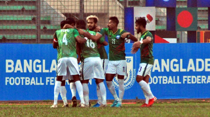Bangladesh booters beat Sri Lanka by 3-0 goals in Bangabandhu Gold Cup