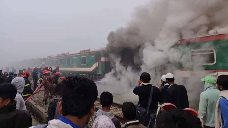 Fire at ‘Parabat Express’ train doused