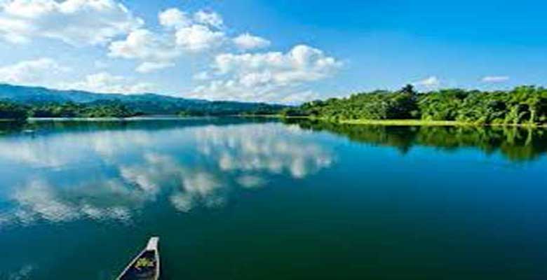 Visit Kaptai Lake for a breather