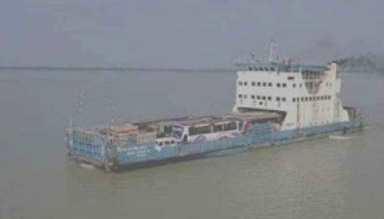 Ferry services on Paturia-Daulatdia suspended