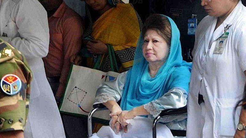 BSMMU submits Khaleda’s health report to SC