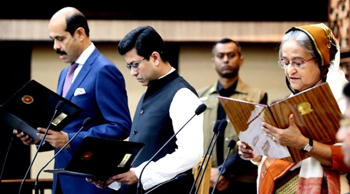 Prime Minister administers oath to Dhaka city mayors