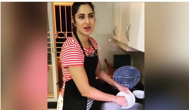  Katrina Kaif is busy with chores at home