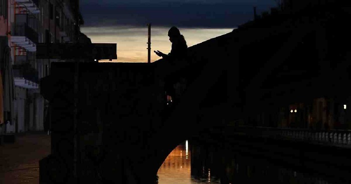 Europe eyes smartphone location data to stem virus spread

