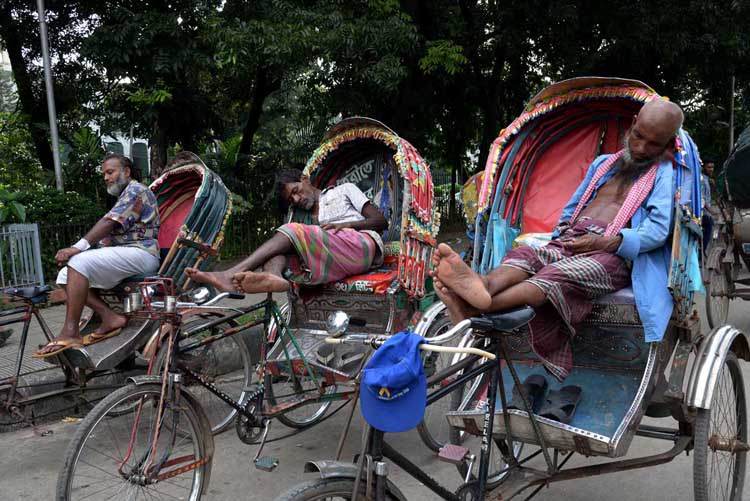 Coronavirus: Low-income people struggling to survive