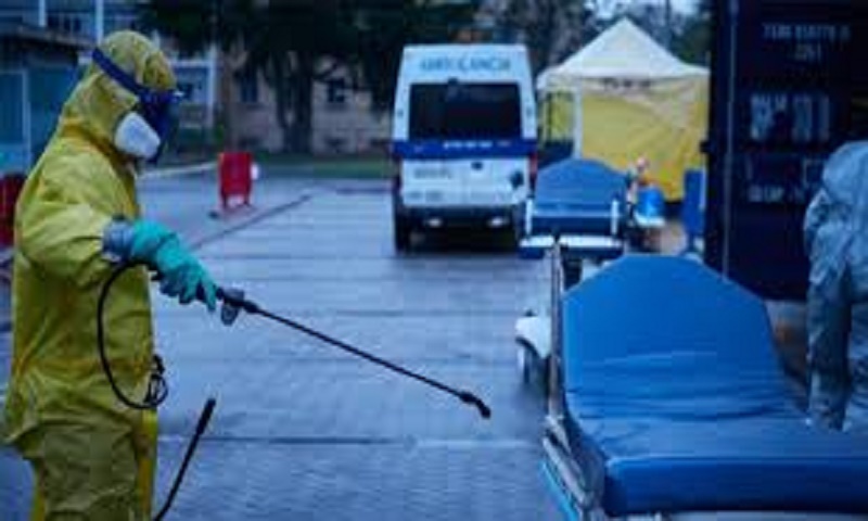 Coronavirus: Spain 'close to passing peak' as deaths fall again